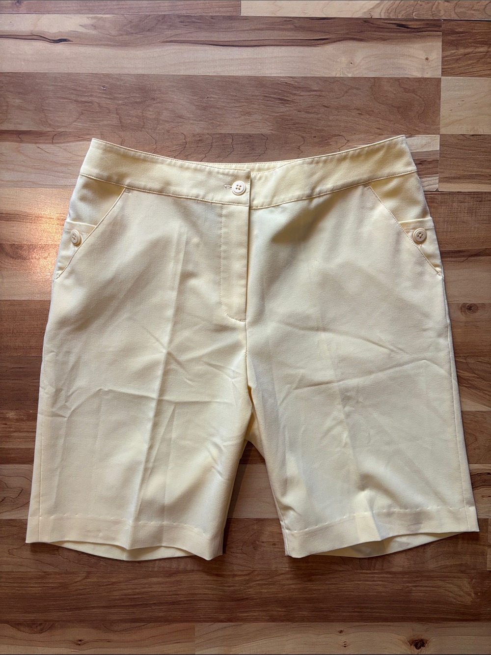 EP Pro Women’s Yellow Golf Shorts size 6